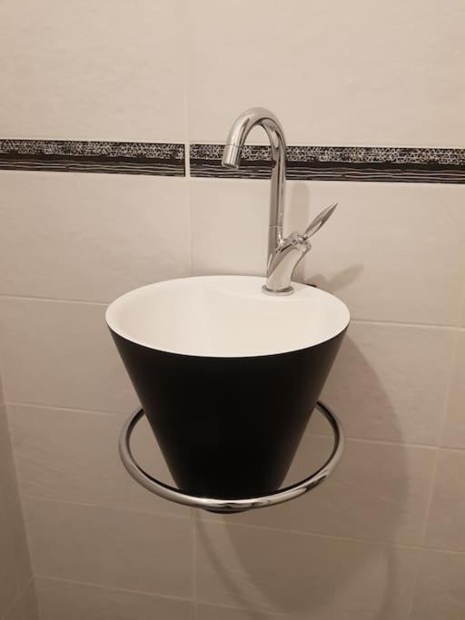 9 Pers 160 M² +Jardin- 10Mn Nantes -30Mn Mer Bouguenais Esterno foto
