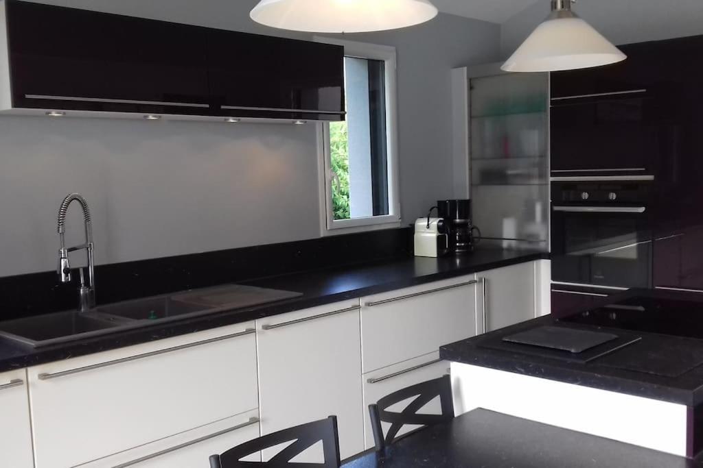 9 Pers 160 M² +Jardin- 10Mn Nantes -30Mn Mer Bouguenais Esterno foto